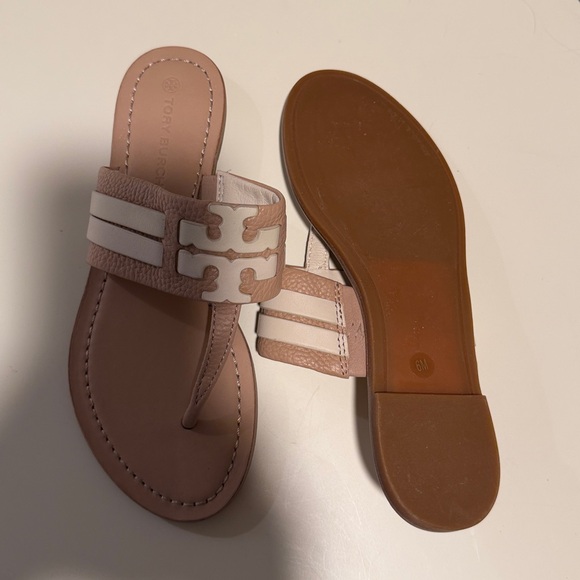Tory Burch Leather Logo Thong Sandals with Cream Accents like new 6 - Picture 2 of 5